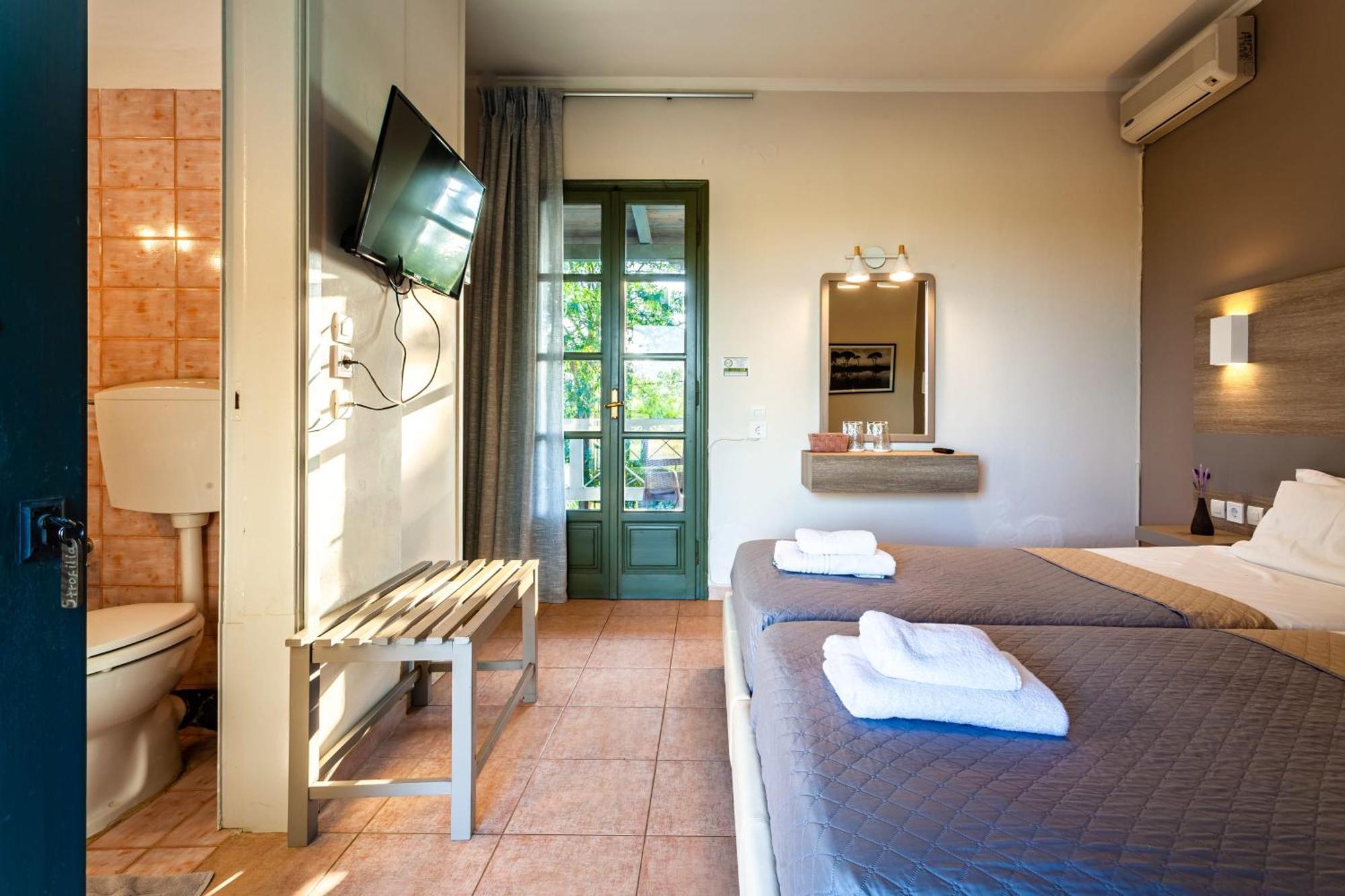 Kalogria Summer Retreats - Seimeio Strofilia, Sunny Vibes ภายนอก รูปภาพ