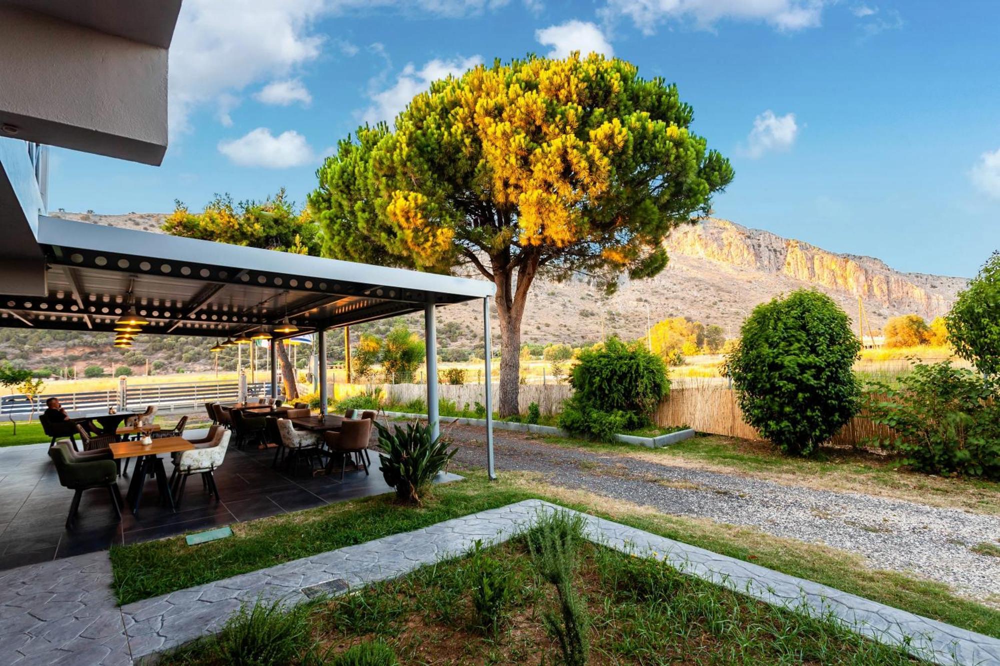 Kalogria Summer Retreats - Seimeio Strofilia, Sunny Vibes ภายนอก รูปภาพ